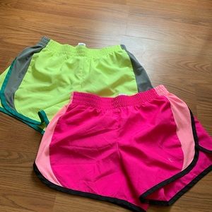 Workout shorts / swim shorts